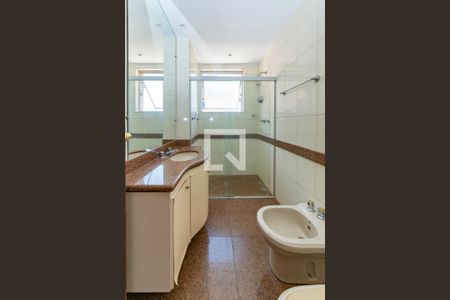 Apartamento à venda com 145m², 4 quartos e 3 vagasBanheiro Social