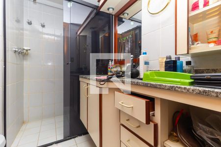 Apartamento para alugar com 180m², 4 quartos e 3 vagas Apartamento para alugar com 180m², 4 quartos e 3 vagasBanheiro da Suíte 2