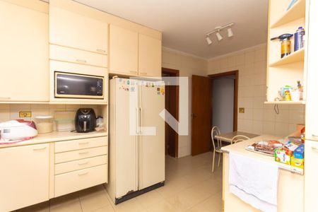 Apartamento para alugar com 180m², 4 quartos e 3 vagas Apartamento para alugar com 180m², 4 quartos e 3 vagasCozinha