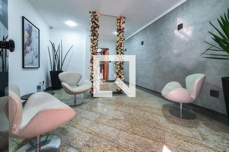 Apartamento para alugar com 180m², 4 quartos e 3 vagas Apartamento para alugar com 180m², 4 quartos e 3 vagasHall de Entrada