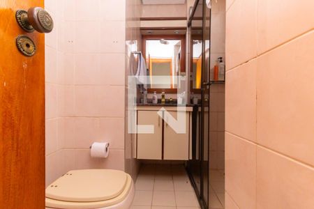 Apartamento para alugar com 180m², 4 quartos e 3 vagas Apartamento para alugar com 180m², 4 quartos e 3 vagasBanheiro da Suíte 1