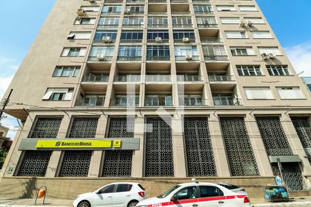 Apartamento à venda com 105m², 3 quartos e sem vaga Apartamento à venda com 105m², 3 quartos e sem vagaFachada