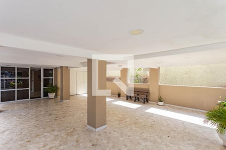Apartamento à venda com 140m², 3 quartos e 1 vaga Apartamento à venda com 140m², 3 quartos e 1 vagaHall