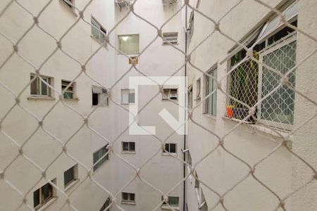 Apartamento à venda com 68m², 3 quartos e 1 vaga Apartamento à venda com 68m², 3 quartos e 1 vagaVista do Quarto de Serviço