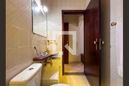 Casa à venda com 300m², 4 quartos e 2 vagasBanheiro Suíte