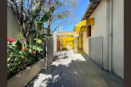 Casa à venda com 300m², 4 quartos e 2 vagasGaragem