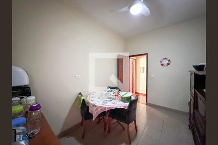 Casa à venda com 300m², 4 quartos e 2 vagasCopa