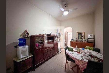 Casa à venda com 300m², 4 quartos e 2 vagasCopa