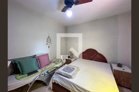 Casa à venda com 300m², 4 quartos e 2 vagasSuíte