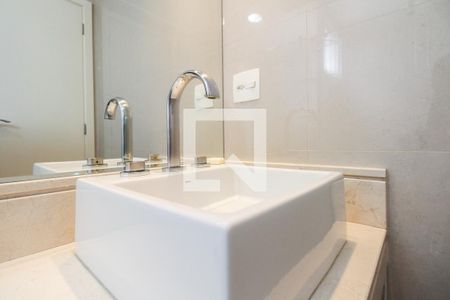 Apartamento para alugar com 169m², 3 quartos e 3 vagasBanheiro Suíte 1