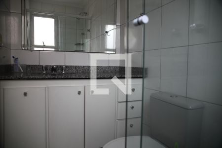 Apartamento à venda com 194m², 5 quartos e 3 vagasBanheiro da suíte