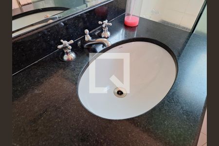 Apartamento à venda com 140m², 3 quartos e 3 vagas Apartamento à venda com 140m², 3 quartos e 3 vagasBanheiro Quarto 3