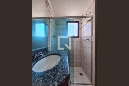 Apartamento à venda com 140m², 3 quartos e 3 vagas Apartamento à venda com 140m², 3 quartos e 3 vagasBanheiro Quarto 2