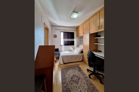 Apartamento à venda com 140m², 3 quartos e 3 vagas Apartamento à venda com 140m², 3 quartos e 3 vagasQuarto 2