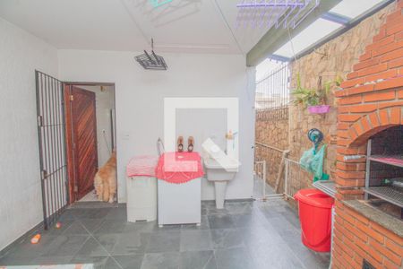 Casa à venda com 135m², 3 quartos e 2 vagas Casa à venda com 135m², 3 quartos e 2 vagasÁrea de serviço