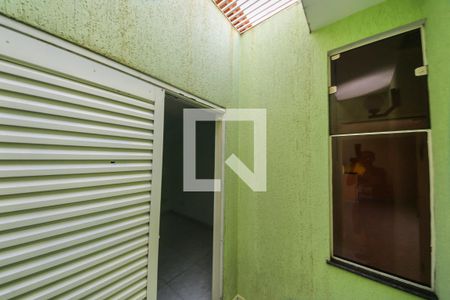 Casa à venda com 400m², 3 quartos e 8 vagas Casa à venda com 400m², 3 quartos e 8 vagasÁrea externa Quarto 2