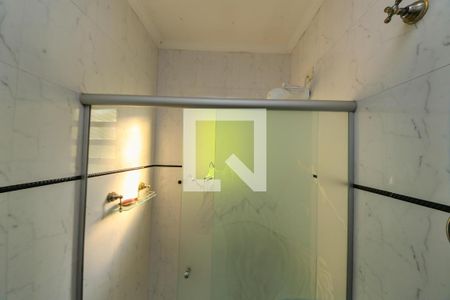 Casa à venda com 400m², 3 quartos e 8 vagas Casa à venda com 400m², 3 quartos e 8 vagasBanheiro Suíte