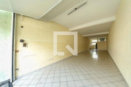 Casa à venda com 400m², 3 quartos e 8 vagas Casa à venda com 400m², 3 quartos e 8 vagasGaragem 1