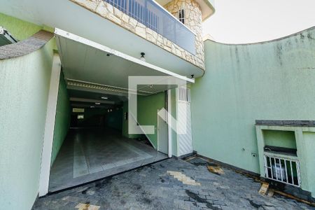 Casa à venda com 400m², 3 quartos e 8 vagas Casa à venda com 400m², 3 quartos e 8 vagasGaragem 2