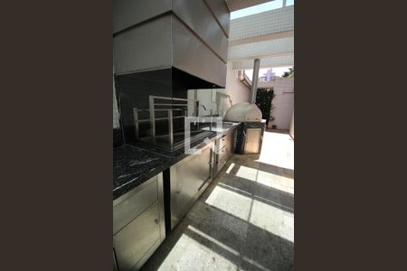 Apartamento à venda com 224m², 4 quartos e 4 vagas Apartamento à venda com 224m², 4 quartos e 4 vagasÁrea comum - Churrasqueira