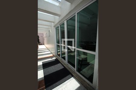 Apartamento à venda com 224m², 4 quartos e 4 vagas Apartamento à venda com 224m², 4 quartos e 4 vagasÁrea comum - Churrasqueira
