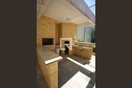 Apartamento à venda com 224m², 4 quartos e 4 vagas Apartamento à venda com 224m², 4 quartos e 4 vagasÁrea comum - Churrasqueira 2