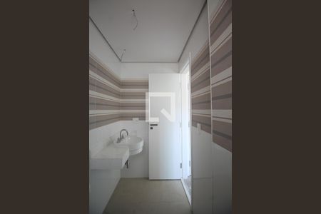 Apartamento à venda com 224m², 4 quartos e 4 vagas Apartamento à venda com 224m², 4 quartos e 4 vagasBanheiro Suite 2