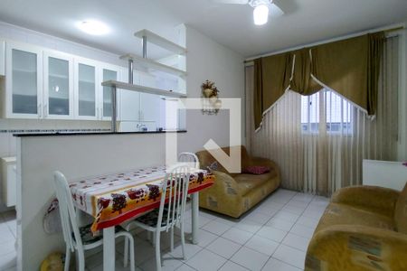 Sala  de apartamento para alugar com 2 quartos, 60m² em Canto do Forte, Praia Grande