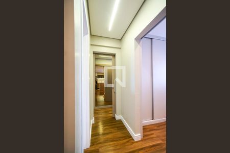 Apartamento à venda com 67m², 2 quartos e 1 vaga Apartamento à venda com 67m², 2 quartos e 1 vagaCorredor dos quartos