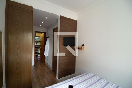 Casa de condomínio à venda com 172m², 3 quartos e 2 vagas Casa de condomínio à venda com 172m², 3 quartos e 2 vagasQuarto