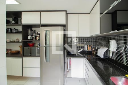 Casa de condomínio à venda com 172m², 3 quartos e 2 vagas Casa de condomínio à venda com 172m², 3 quartos e 2 vagasCozinha