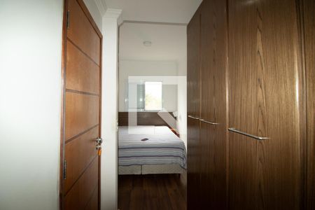 Casa de condomínio à venda com 172m², 3 quartos e 2 vagas Casa de condomínio à venda com 172m², 3 quartos e 2 vagasQuarto