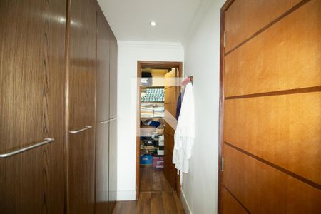 Casa de condomínio à venda com 172m², 3 quartos e 2 vagas Casa de condomínio à venda com 172m², 3 quartos e 2 vagasQuarto