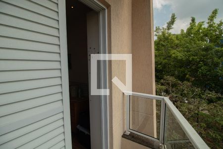 Casa de condomínio à venda com 172m², 3 quartos e 2 vagas Casa de condomínio à venda com 172m², 3 quartos e 2 vagasSacada