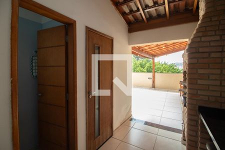 Casa de condomínio à venda com 172m², 3 quartos e 2 vagas Casa de condomínio à venda com 172m², 3 quartos e 2 vagasChurrasqueira