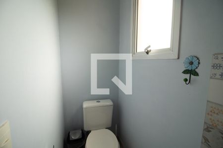 Casa de condomínio à venda com 172m², 3 quartos e 2 vagas Casa de condomínio à venda com 172m², 3 quartos e 2 vagasBanheiro