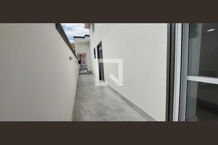 Casa à venda com 370m², 3 quartos e 3 vagas Casa à venda com 370m², 3 quartos e 3 vagasCorredor externo Quartos