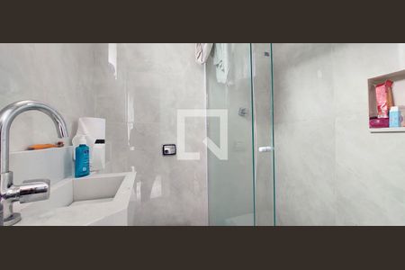 Casa à venda com 370m², 3 quartos e 3 vagas Casa à venda com 370m², 3 quartos e 3 vagasBanheiro Quarto 2 suíte