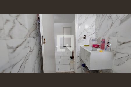 Casa à venda com 370m², 3 quartos e 3 vagas Casa à venda com 370m², 3 quartos e 3 vagasCasa 02 - Banheiro