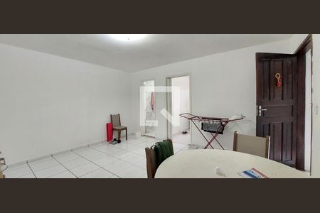 Casa à venda com 370m², 3 quartos e 3 vagas Casa à venda com 370m², 3 quartos e 3 vagasCasa 02 - Sala