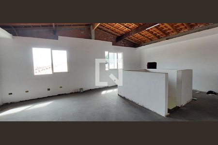 Casa à venda com 370m², 3 quartos e 3 vagas Casa à venda com 370m², 3 quartos e 3 vagasSótão