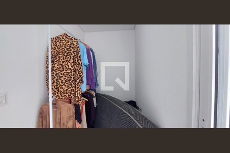 Casa à venda com 370m², 3 quartos e 3 vagas Casa à venda com 370m², 3 quartos e 3 vagasCloset Quarto 1 suíte