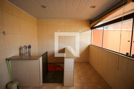 Casa à venda com 450m², 3 quartos e 6 vagas Casa à venda com 450m², 3 quartos e 6 vagasÁrea Churrasco