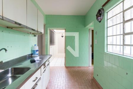 Casa à venda com 218m², 3 quartos e 3 vagas Casa à venda com 218m², 3 quartos e 3 vagasCozinha