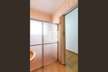 Casa à venda com 218m², 3 quartos e 3 vagas Casa à venda com 218m², 3 quartos e 3 vagasBanheiro