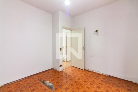 Casa à venda com 218m², 3 quartos e 3 vagas Casa à venda com 218m², 3 quartos e 3 vagasQuarto 3