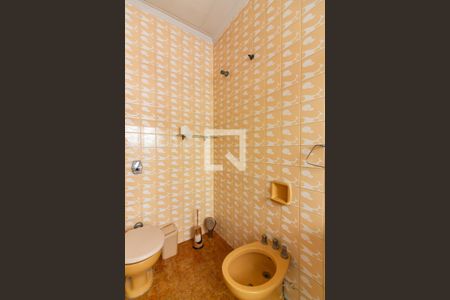 Casa à venda com 218m², 3 quartos e 3 vagas Casa à venda com 218m², 3 quartos e 3 vagasBanheiro