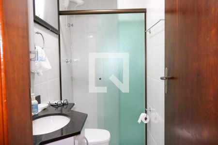 Apartamento à venda com 168m², 3 quartos e 2 vagas Apartamento à venda com 168m², 3 quartos e 2 vagasBanheiro da Suíte 1