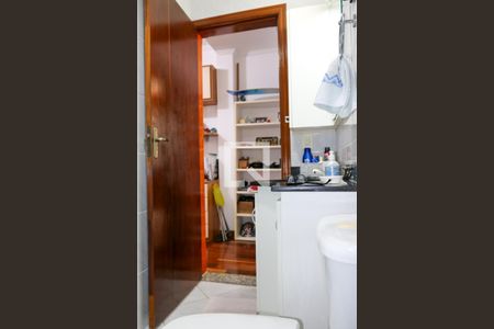 Apartamento à venda com 168m², 3 quartos e 2 vagas Apartamento à venda com 168m², 3 quartos e 2 vagasBanheiro da Suíte 1