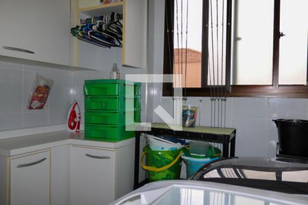 Apartamento à venda com 168m², 3 quartos e 2 vagas Apartamento à venda com 168m², 3 quartos e 2 vagasÁrea de Serviço